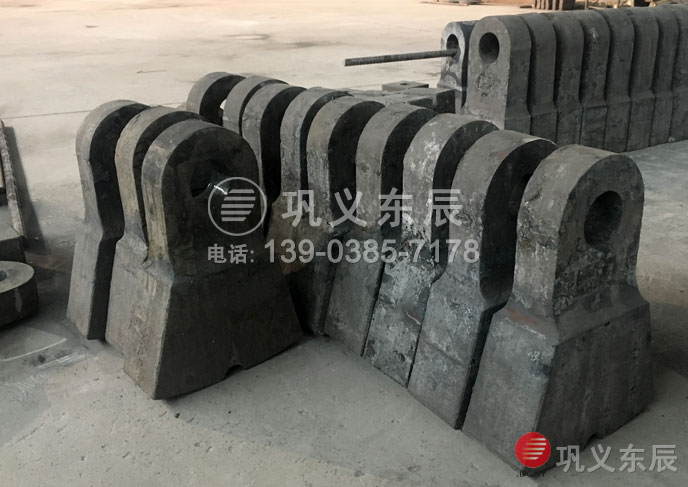 合金鑄造錘頭耐磨材料的主要特點(diǎn) /upfile/201812/2018122139096585.jpg